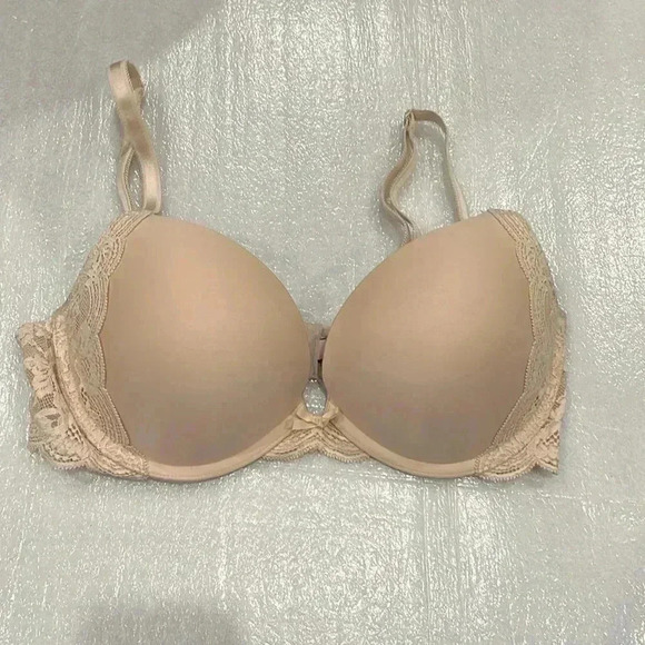 [34 D]Victoria Secret  Dream Angel Push Up Bra - Picture 4 of 9